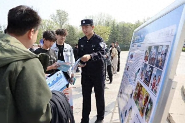 青岛莱西市开展“4·15”全民国家安全教育日反邪教主题宣传