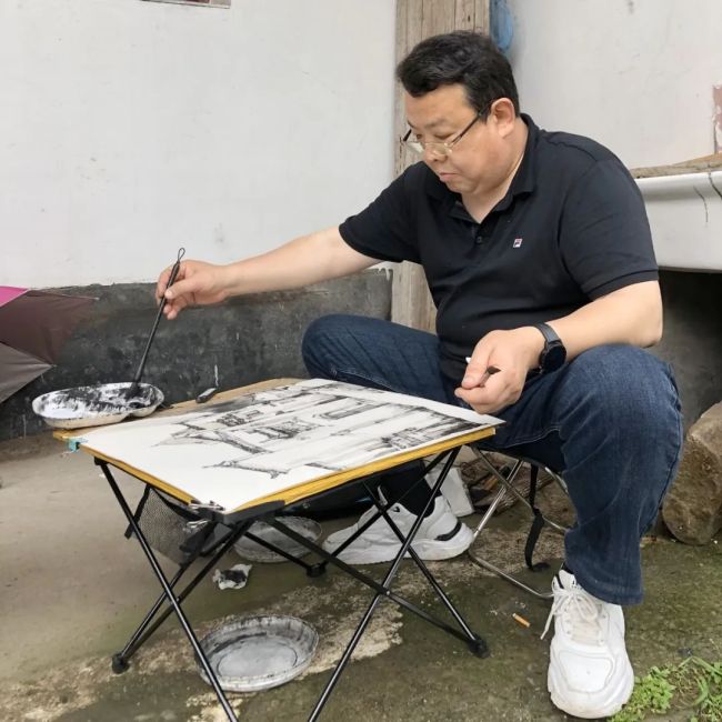 王卫平·乌江寨、黄果树瀑布写生 | 寨子是岁月精心雕琢的工笔,瀑布是天地肆意挥洒的泼墨