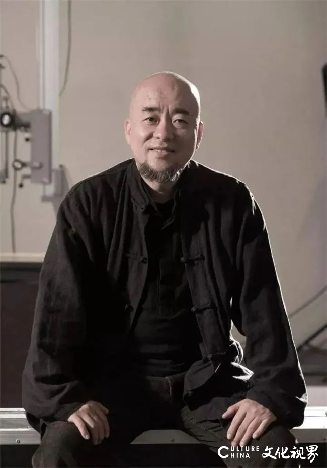 方土丨从日常花果到文明图景,依托多元物象完成笔墨语言的逐层蜕变