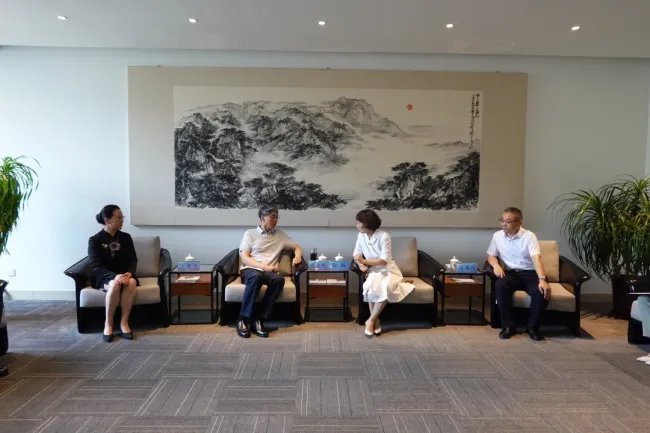 澳门科技大学人文与艺术学院院长张志庆一行到山东艺术学院开展座谈交流