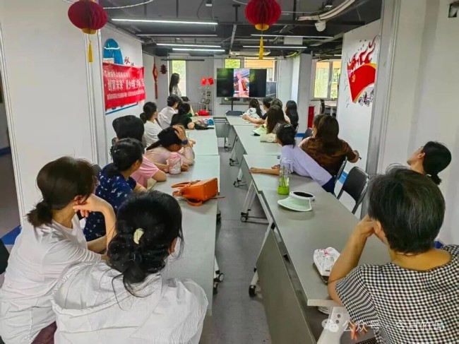 威海市环翠区竹岛街道开展“非遗润民心 宣讲传文脉”系列文化体验活动