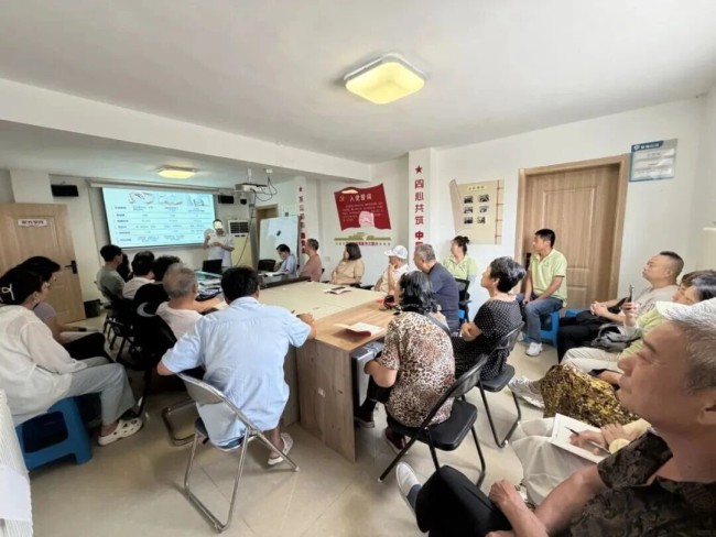 威海市环翠区竹岛街道开展“健康守护暖民心 安全宣传筑平安”主题宣讲活动