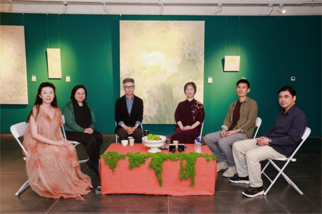 给小草立传、给小花画像 | “齐物·共生——李夏夏花鸟作品展”学术沙龙侧记