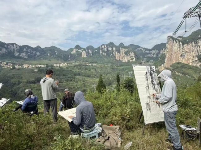 黔山为纸，笔墨问道——方向导师山水画暑期写生创作研修班贵州写生纪实