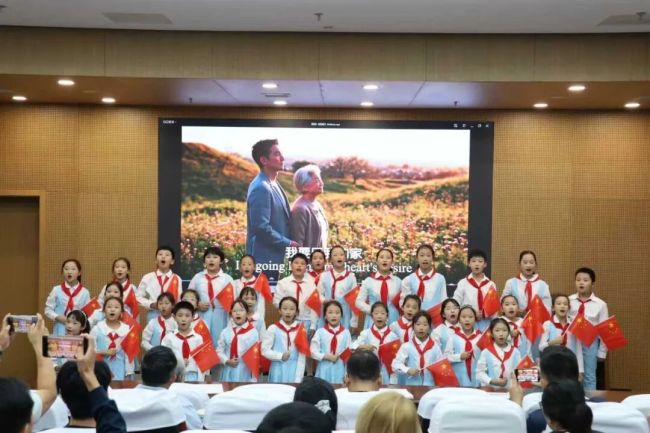 李百华作曲、王庆国作词，祖国统一题材歌曲《回家》全网正式发布