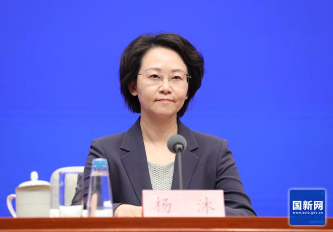 由商品为主向商品和服务并重转变——我国居民消费发生“结构性转折”加快“质的提升”