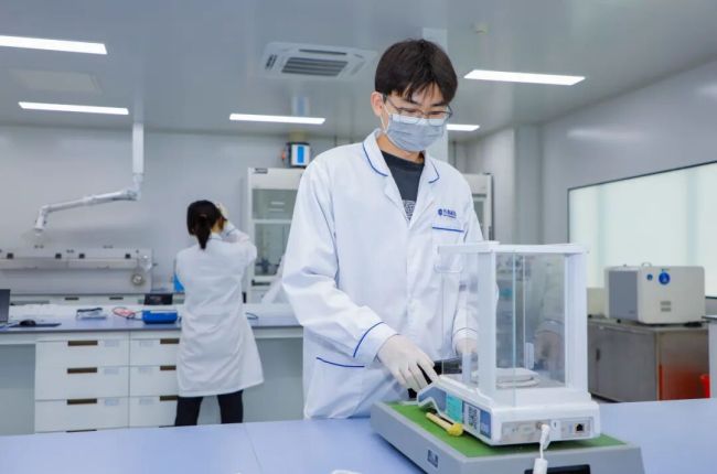 齐鲁制药畅齐平®吸入喷雾剂获批上市！为慢阻肺患者带来全新吸入治疗选择