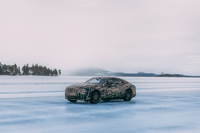 距北极圈仅55公里 劳斯莱斯纯电动车型“闪灵”冬季测试圆满收官