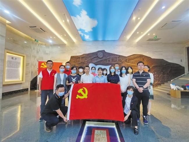 我们为何而入党?