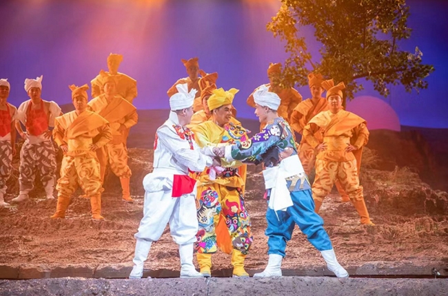 大型陕北秧歌剧《米脂婆姨绥德汉》将实现市场化、常态化演出