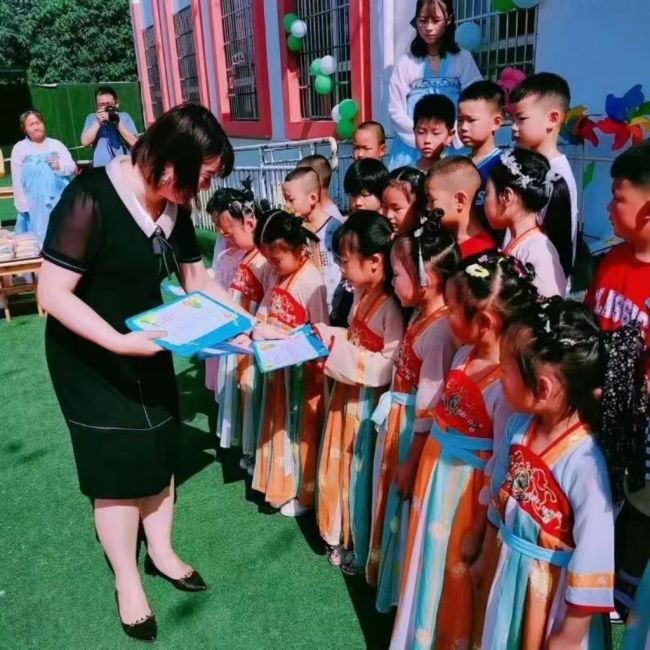 暖暖毕业季，再见幼时光——秦都区双照消渡幼儿园举行大班毕业典礼