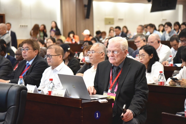 第十七届杨凌国际农业科技论坛在杨凌开幕