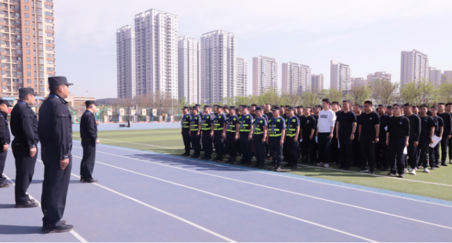 西安经开公安组织开展2024年人民警察体育锻炼达标测试