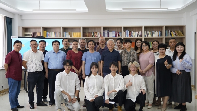 海口经济学院南海书院系列活动“南海诗会”之呦呦鹿鸣诗歌朗诵会成功举办