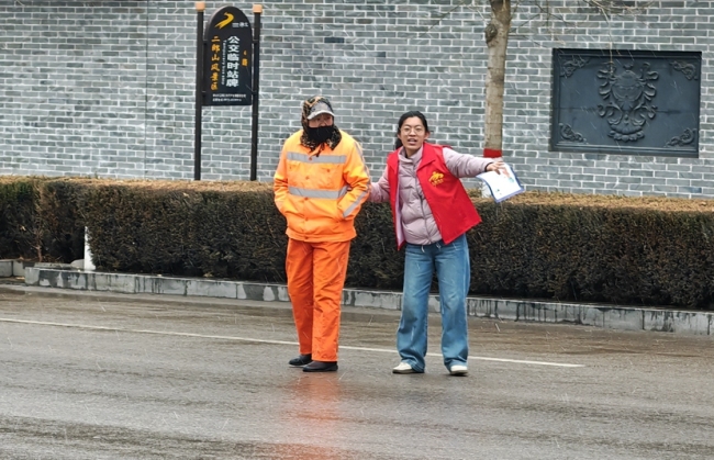 神木市迎宾路街道：传承雷锋精神 共建美好街道