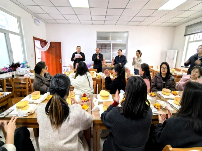 榆林市横山区塔湾镇开展“巾帼绽芳华，筑梦显担当”庆祝“三八”国际妇女节主题活动