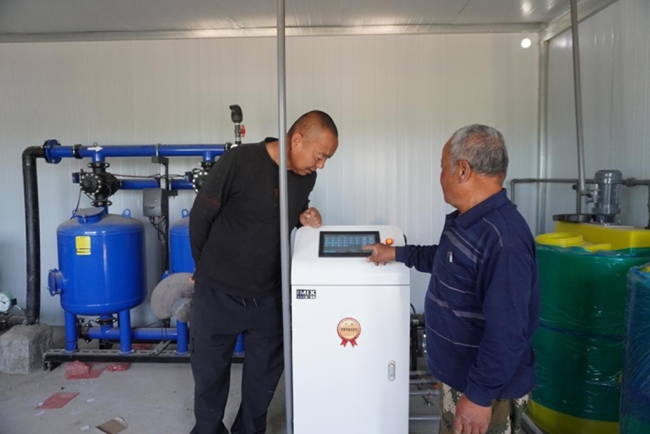 铜川印台区任家塬村：水肥一体化浇灌果业新未来