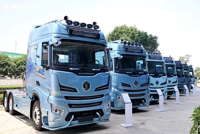 陕汽X6000旗舰版16NG 720 马力天然气产品上市发布