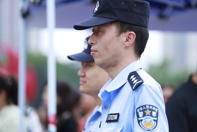 有意外找民警！眉县公安全程护航高考