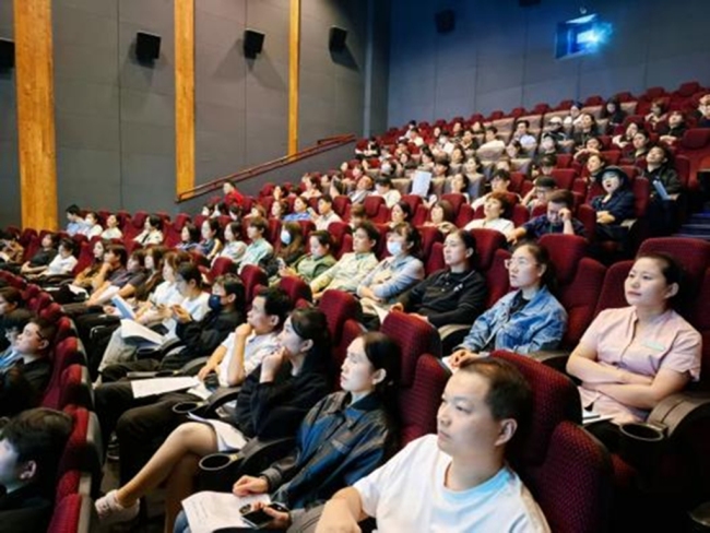 万芊荟西安阳光天地购物中心开展《消保法实施条例》核心专题培训活动