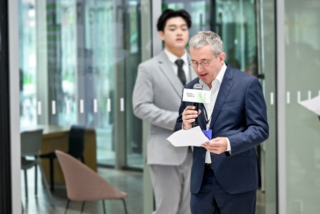 Stéphane ROUX讲述自己与欧亚的渊源