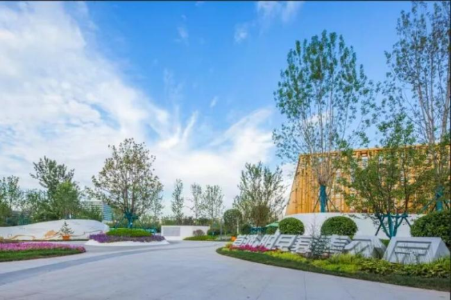 阳早・寒春雕像揭幕仪式在西安经开区举行