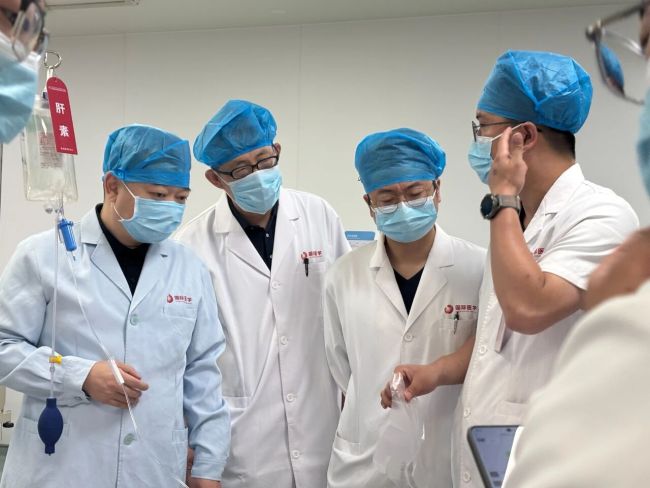 西安国际医学中心医院：27秒抢通生命线，4岁坠楼娃的重生奇迹