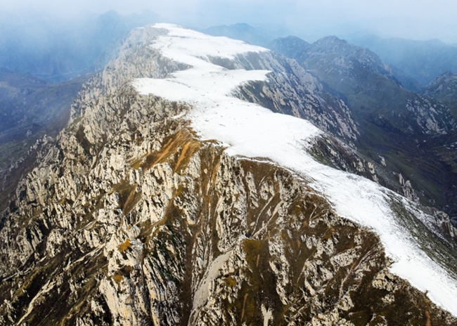 《中国秦岭地貌摄影展》在西安启幕 《中国秦岭地貌摄影图集》同步发售