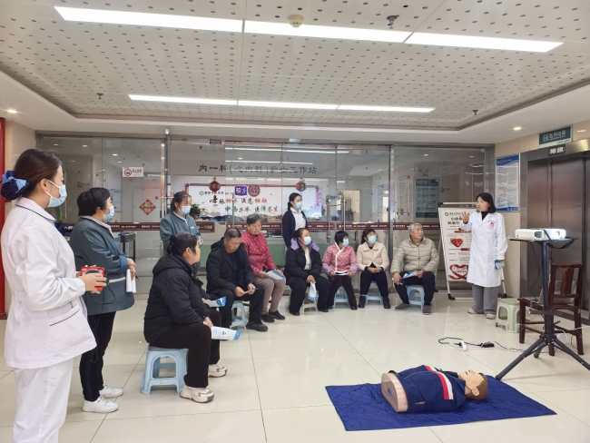 眉县中医医院为群众送上心脏健康“防护指南”