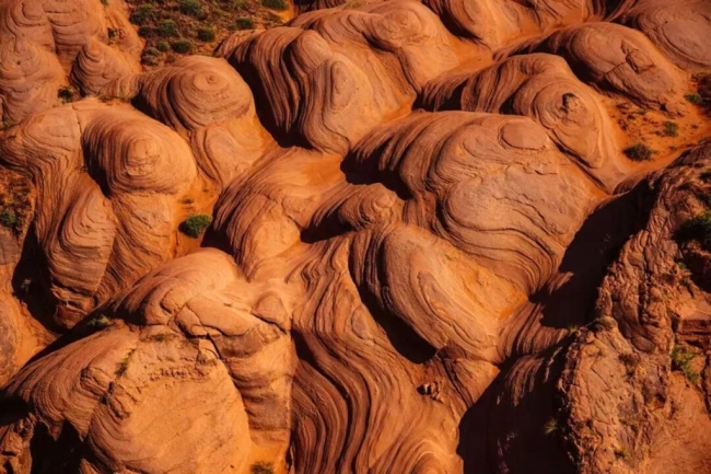 陕西靖边波浪谷获评“中国最美丹霞”彰显陕北自然人文魅力