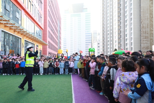 陕西府谷县公安局:“三大行动”筑牢秋冬平安防线