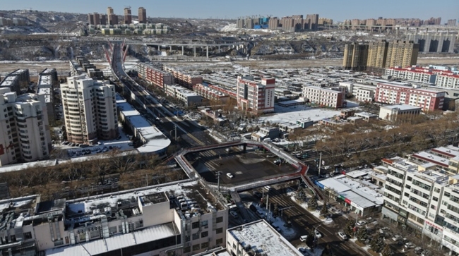 陕西神木：闻“雪”而动 向“雪”而行 全城合力筑牢出行安全防线