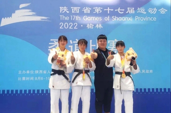 拓亚宁：深耕基层十一载 金牌教练践使命