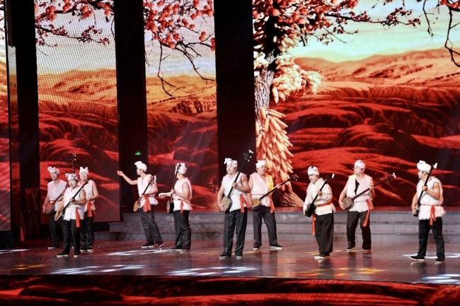 榆林市榆阳区总工会举办2025年职工公益培训汇报演出