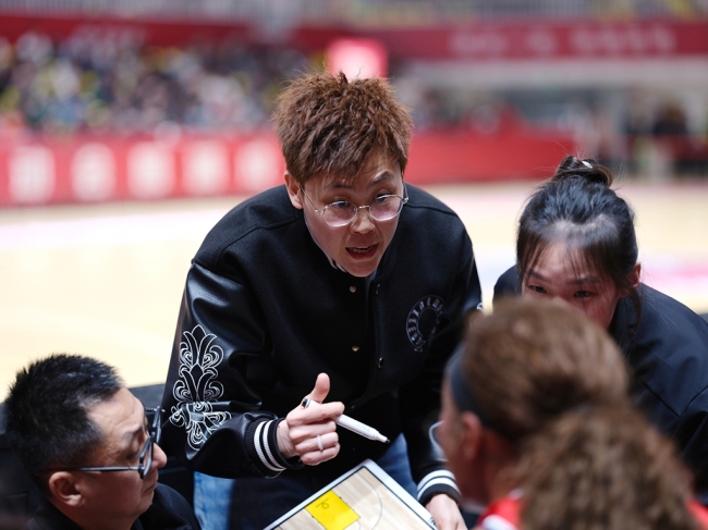 榆林主场不敌上海 陕西天泽仍获期待——陕西天泽女篮与一座能源之城的双向奔赴