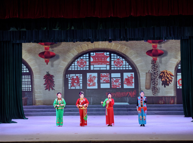 陕西神木：惠民剧场好戏连台 文化盛宴点亮群众生活