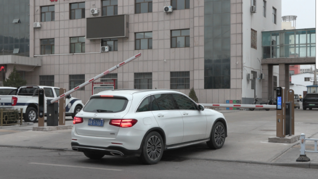 神木市首批5家单位错时开放停车场 229个共享车位缓解市民停车难题