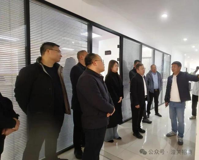 潼关县委常委、副县长王飞带队赴江苏省镇江市进行招商考察