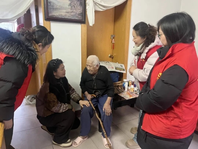 西安碑林区张家村街道各社区开展履新大走访活动