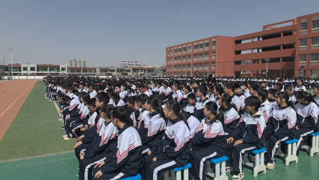 陕西靖边：开学先学安全课