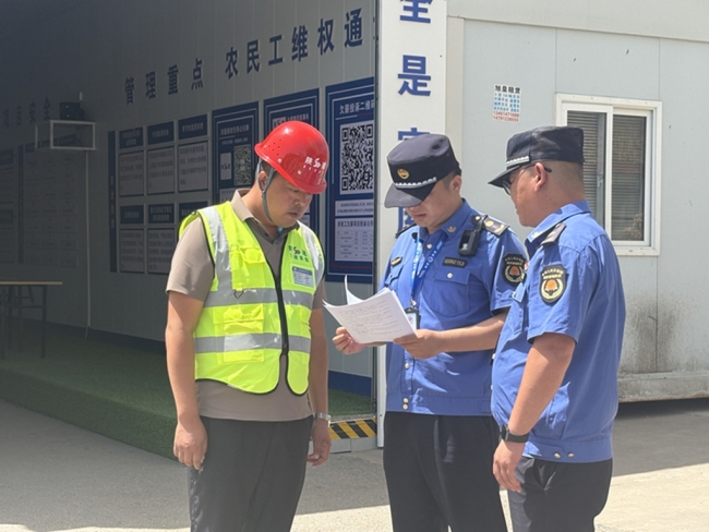 神木市城市管理执法局开展静音护考宣传专项行动