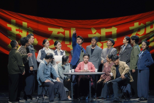 在“主角”热度中锻造《主角》 跨域巡演点亮“陕派话剧”主角光环