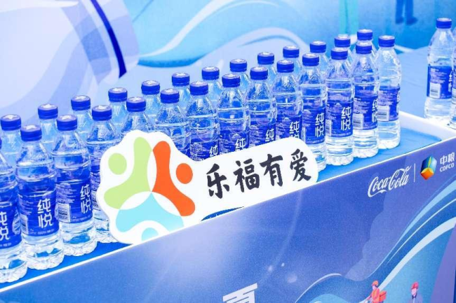 中粮可口可乐陕西“乐福有爱”进社区送清凉