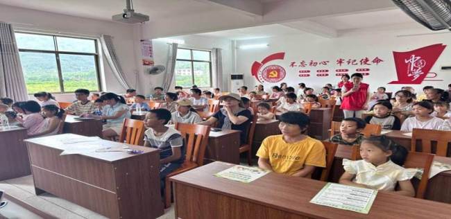 桂林理工大学:推普游园赴顺溪,欢声笑语暖乡村