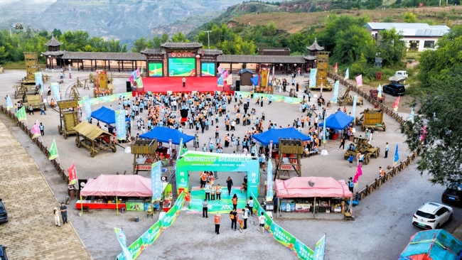 陕西神木:漫步长城古道 守护文化根脉