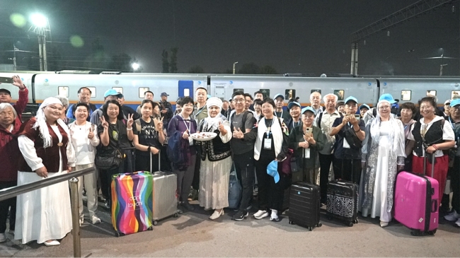 2026年第二趟中国—中亚人文旅游班列顺利抵达阿拉木图