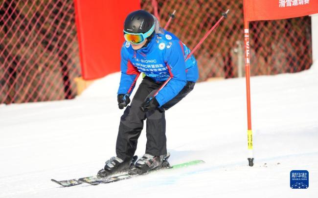 第四届全国新闻媒体滑雪邀请赛在北京举行