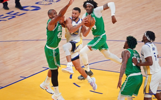 勇士凯尔特人激战七场重现王朝荣光东西豪强争霸引爆全球篮球迷热潮