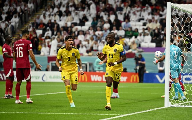瓦伦西亚立功，卡塔尔世界杯首个进球诞生