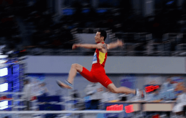 王嘉男获全国室内田径锦标赛男子跳远亚军